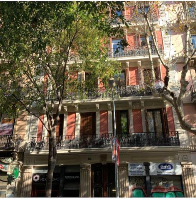 Appartement Large Patio 4 Bedrooms 4 Bathrooms Of Which 3 En-suite Barcelone