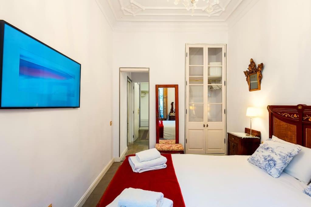 Large Patio 4 Bedrooms 4 Bathrooms Of Which 3 En-suite Appartement Barcelone