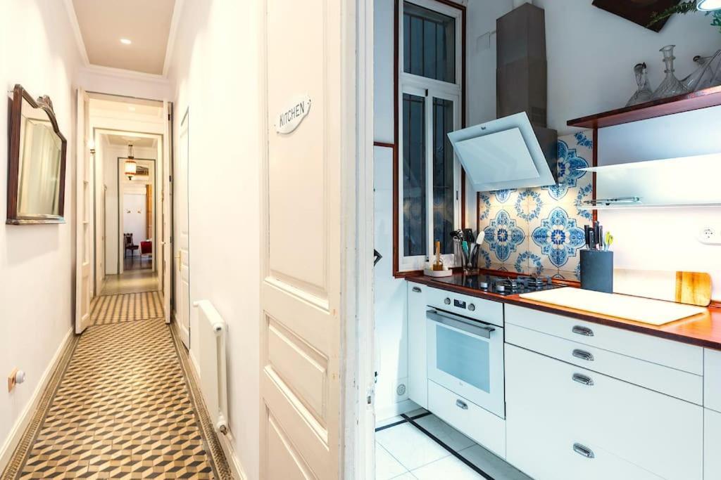 Large Patio 4 Bedrooms 4 Bathrooms Of Which 3 En-suite Appartement Barcelone