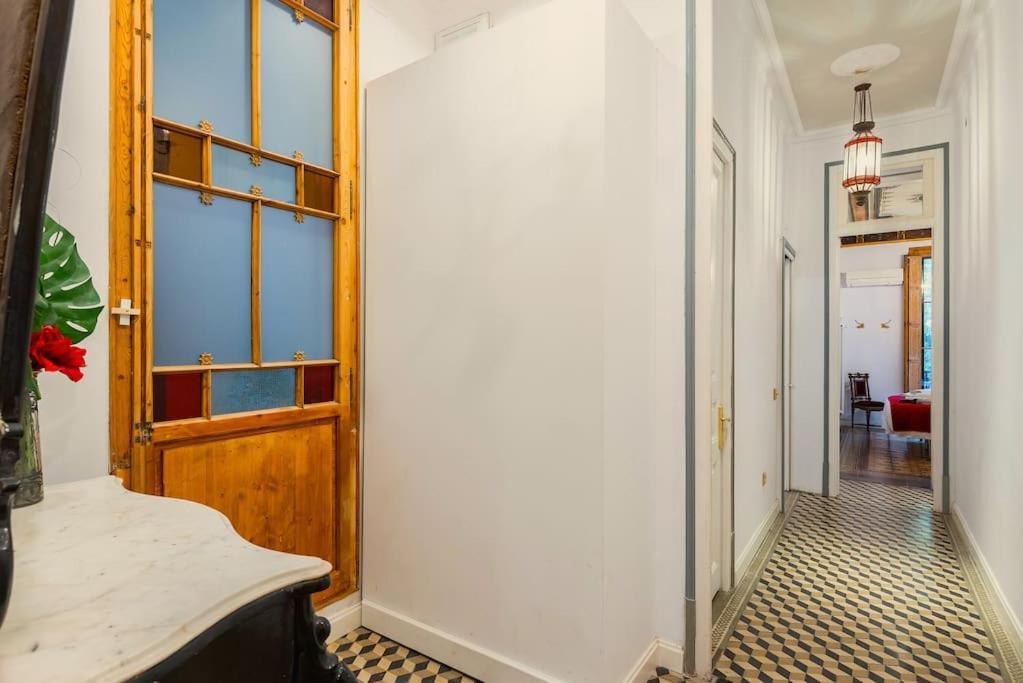 Large Patio 4 Bedrooms 4 Bathrooms Of Which 3 En-suite Barcelone